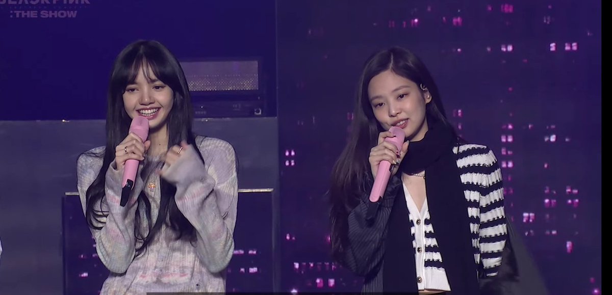 nxcgrv's tweet photo. I like it better when I'm with you... 🎶
BLACKPINK CONCERT TOMORROW
#THESHOW_SOUNDCHECKLIVE
@BLACKPINK #JENLISA https://t.co/TQwUuSjhx0 #JENLISA