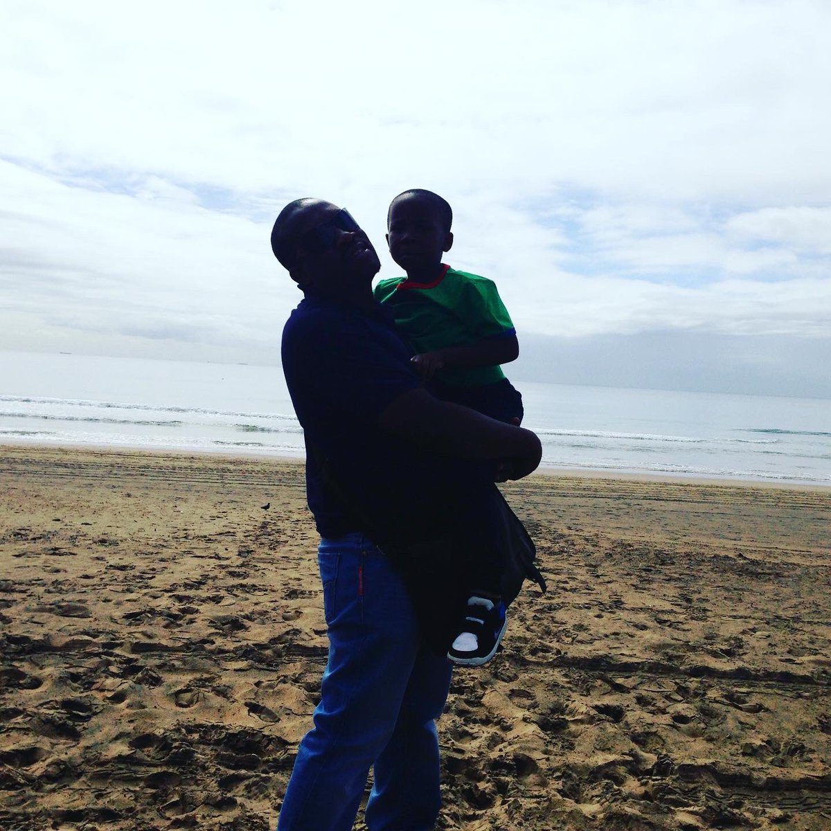 Djbrianrikhotso's tweet photo. I still have vivid memories about this day like yesterday. The day u were born. Everything was like scripted.... God was showing off. Happy birthday Son. We love you🙏🙇‍♀️🙇‍♀️🙇‍♀️ @Drizzyomg Stay humble Son, I repeat, stay humble. Much love 🎂🎂🎂🎂🎂🎂🎂🎂. Cc @mhanibharule https://t.co/BqUUAyqINz