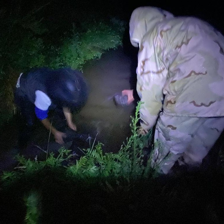 gabrieldelcajon's tweet image. Como Pdte. Comunidad d Aguas #CanalComunero doy las gracias a dn @ALBERTOALDAY1 x coordinación con Mayor y Subte Izurieta x ayuda brindada x #RegimientoTacna para controlar flujo de agua en Canal Comunero, evitar embanques, perdida d infraestructura y q se anegue #SanJoséDeMaipo