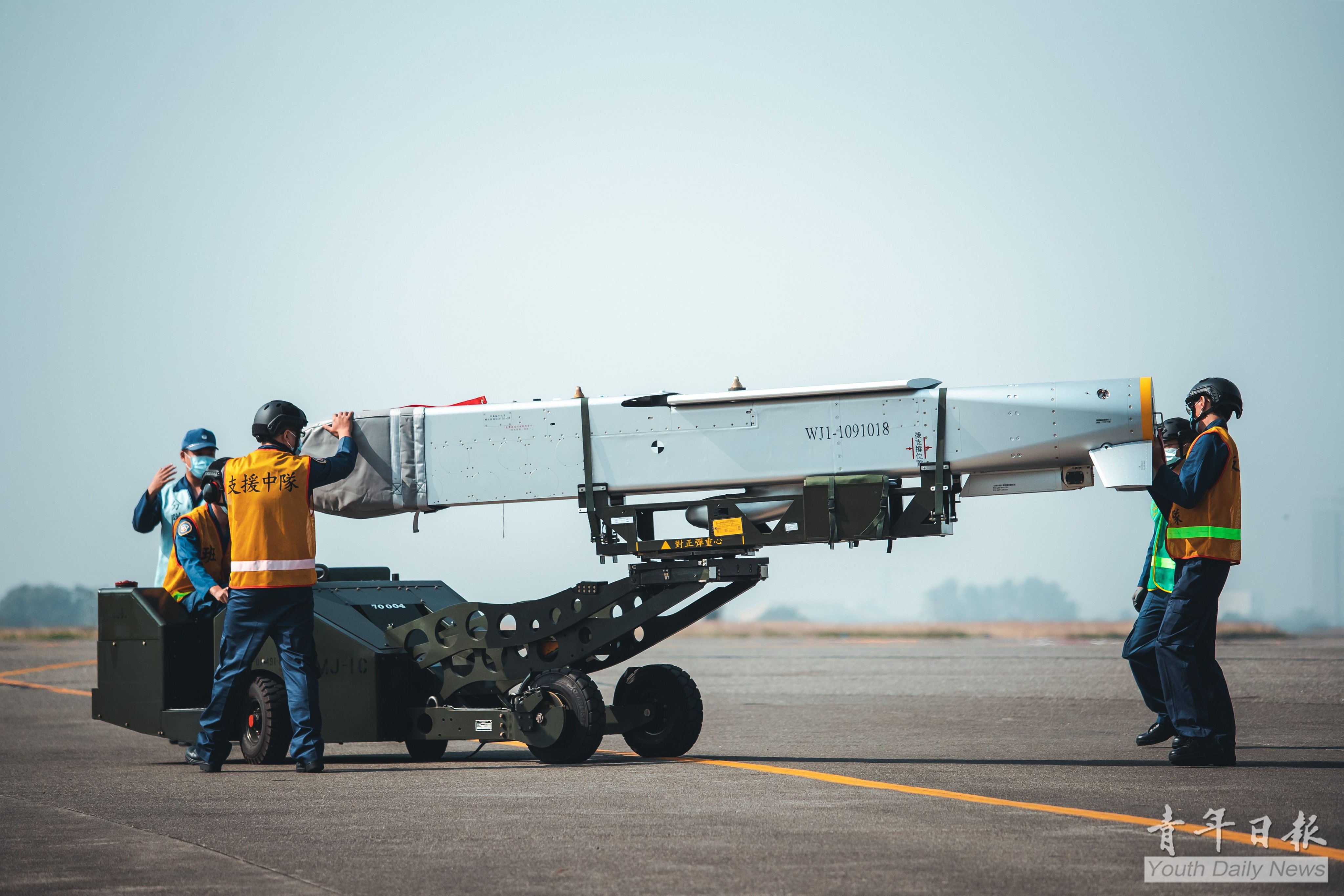 Es9ZZudU0AIj7qa?format=jpg&name=4096x409