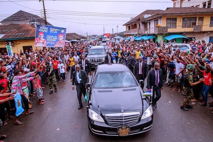 MalaTujjani73's tweet photo. #2YearsMemory.
President @MBuhari attends Campaign Rally in Abia State on 29th Jan 2019, PHOTOS:📸 @BayoOmoboriowo https://t.co/PALtL6a9UT