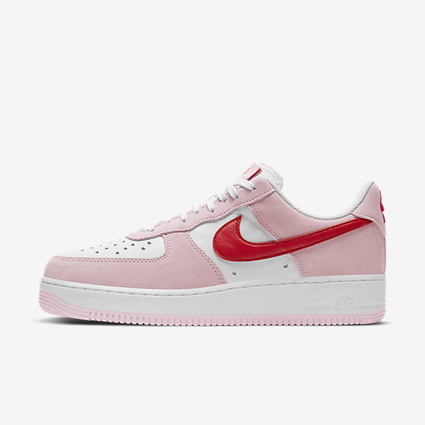 𝗦𝗡𝗘𝗔𝗞𝗘𝗥𝗛𝗔𝗖𝗞 スニーカーハック 販売情報追記 2月6日発売予定 Nike Air Force 1 Low Qs Valentine S Day T Co Dcxr8tcjuk ベンチレーションホールもハート 型でシュータンにはハートマークとtrue Love Shince の文字が出現する