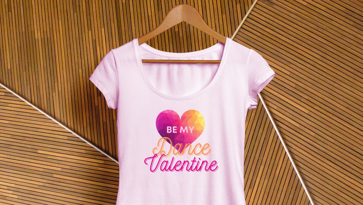 Arubeat_wear's tweet photo. Valentine's Day is coming soon! If you have a Dance Valentine, this is the perfect present 💘 
Find it in our dancebeat store [link in bio]

#danceshirt #valentinesday #dancevalentine #bemyvalentine #valentines #valentinesday2021 #valentinesgift #valentinespresent #rosé https://t.co/NZnehAlARc