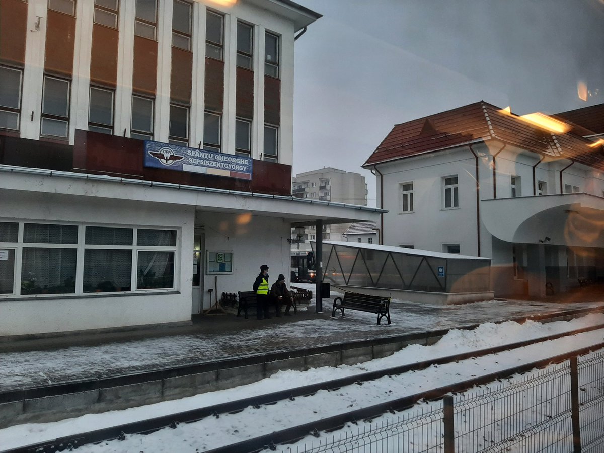 This area is called  #Székely Land, and is where most of the Hungarian minority in Romania lives. In fact, in many places here they might even consist up to a full 100% of the local population. In Harghita province where I'm heading to, 85% of the population is Hungarian.