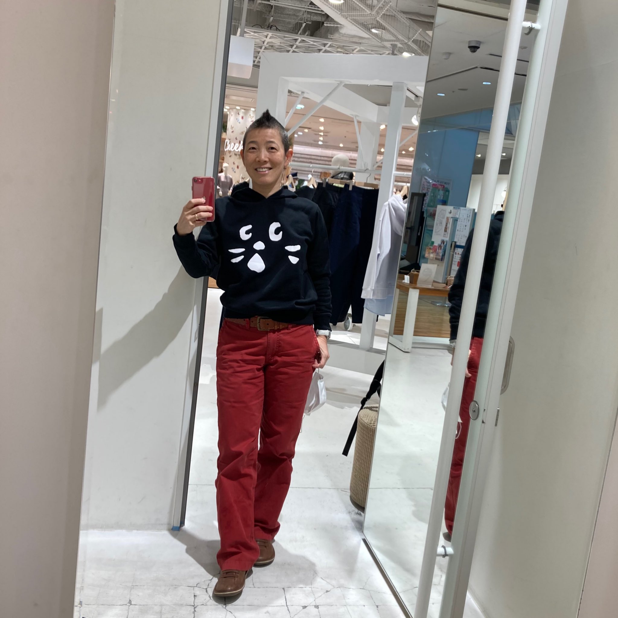 高尾美穂 産婦人科医 スポーツドクター Yoga On Twitter ラルフローレン アンダーアーマーに次ぐくらいの推しブランド にゃー ねこ好き 特に黒猫推しには最高なわけですが ブランド自体が終了とのことで 今日で終了のshopにご挨拶 コロナ全盛期に終了告知を聞い