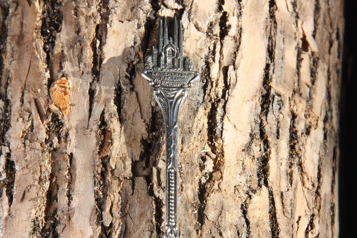 maidenofmis's tweet photo. Excited to share the latest addition to my #etsy shop: Custom Spoon Ring/ Silverware Jewelry/ Recycled Accessories/ Vintage style/Collectable Souvenir https://t.co/jvbXx2JZbe #silver #traveltransportation #gothic #forkring #traveljewelry #upcycled #repurposedcutlery https://t.co/vN8gs9Xpwi
