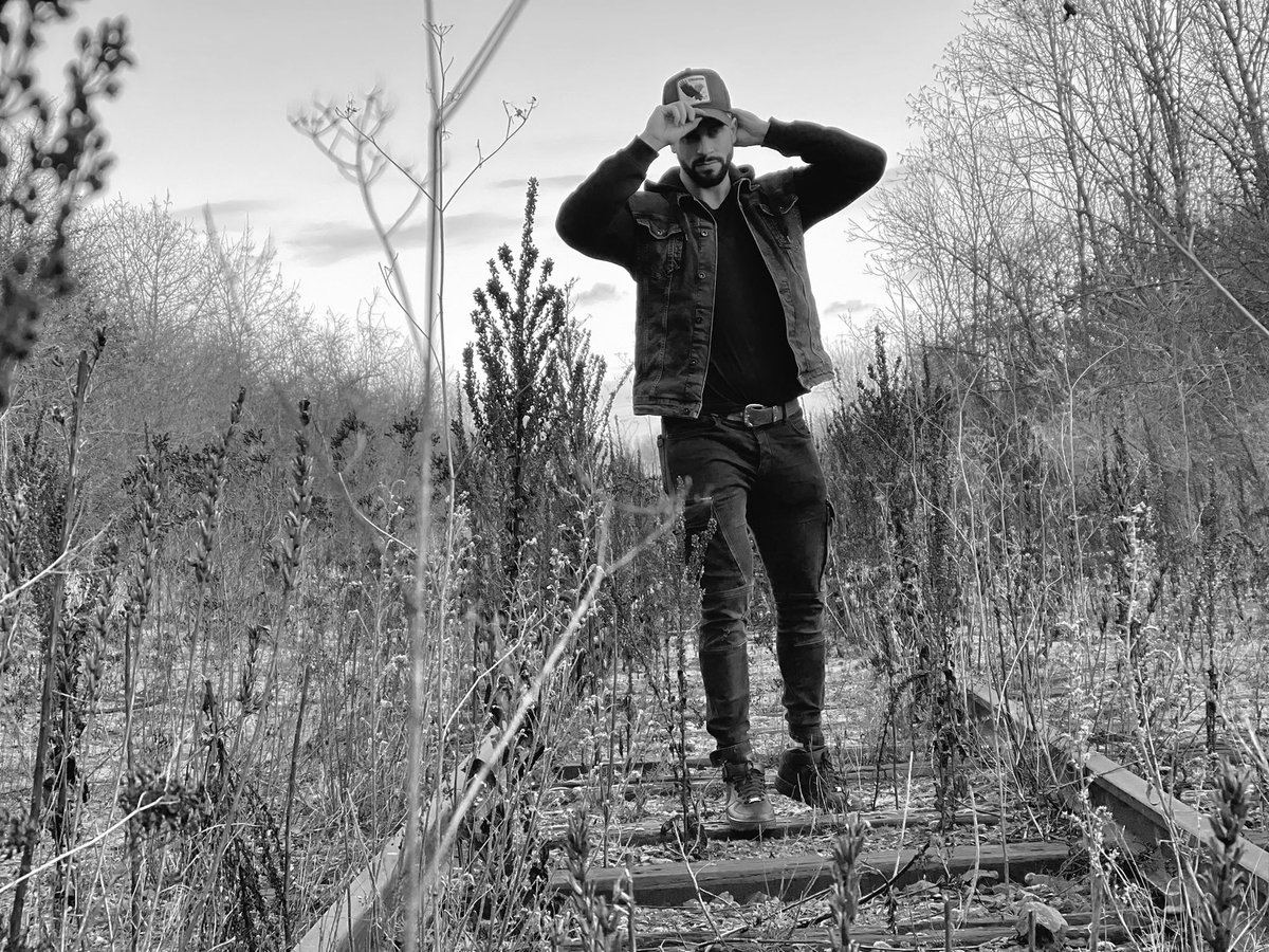 Maxjohnjohn's tweet photo. #blackandwhitephoto https://t.co/mC2PRODB6P