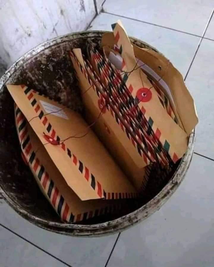 SUNGGUGUH IRONIS NYA BAGI MEREKA PARA PENCAKER DI NEGERI INI.--- A THREAD ---