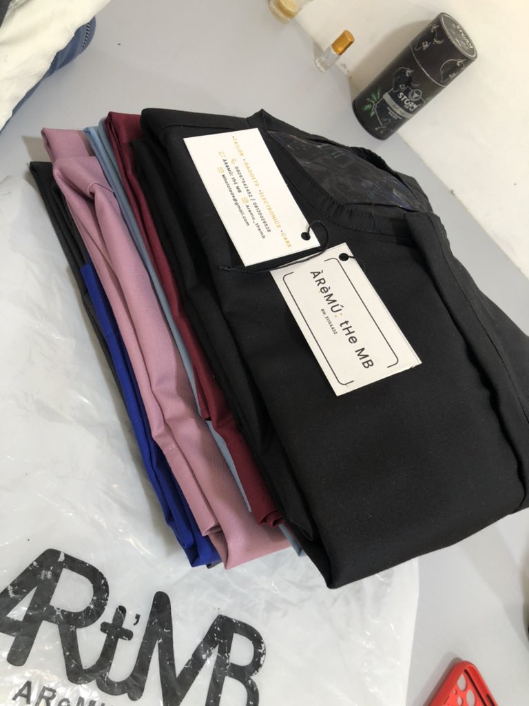aremu_themb's tweet photo. Don’t be scared ! 
We can get a perfectly tailored kaftan without even meeting the person! 
Surprise won’t go wrong bi idhnillah! https://t.co/6KI0BfC070