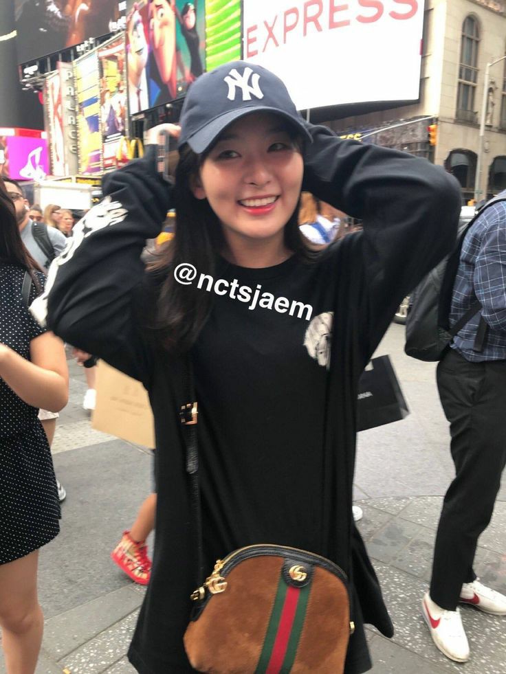 unwhitewashed seulgi — a important thread