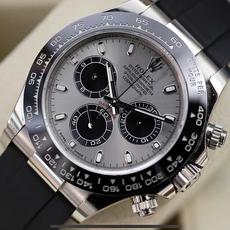 buy1way's tweet photo. How do you rate it 1-10 ?
☑️Follow @buy1way for more contents
——————————————————————
📸 by @iamluxurywatches
#buy1way #rolex #rolexmilgauss #rolexmilgaussgv #rolexcollector #rolexsubmarinerdate #rolexsub #classicrolex #mensfashion #mensstyle #luxu… https://t.co/RCNh2l25Mx https://t.co/IDVldAxz8A