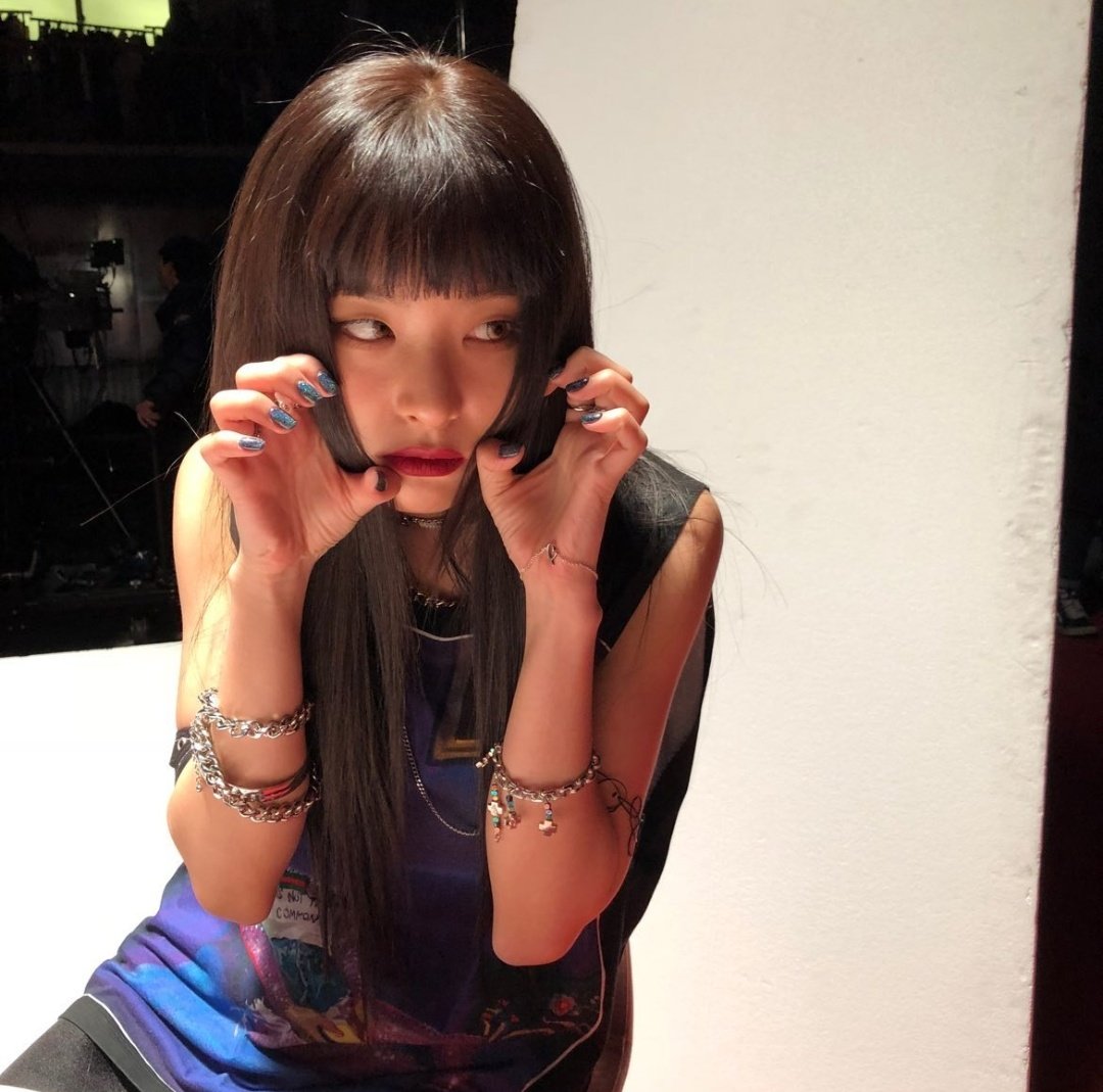 unwhitewashed seulgi — a important thread