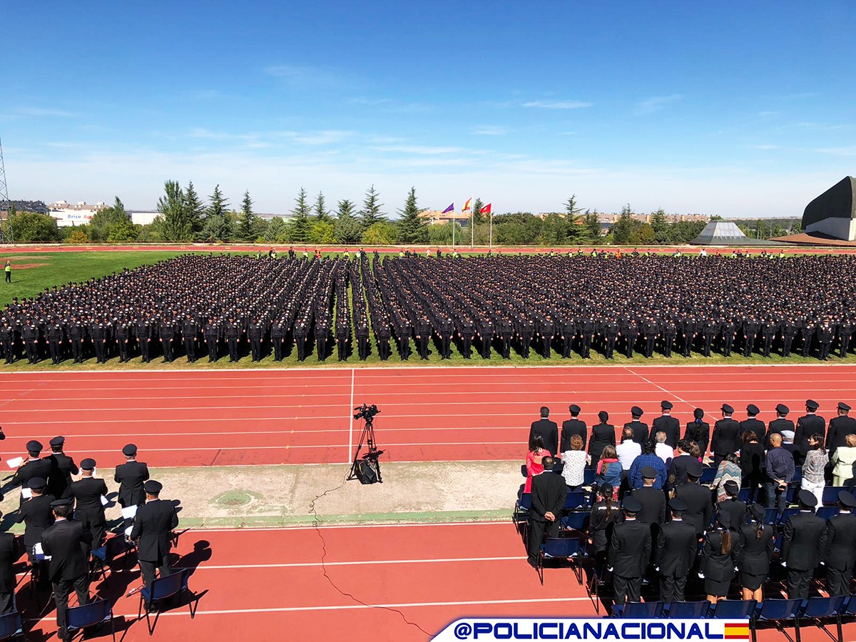 ⚠️ ATENCIÓN OPOSITORES⚠️ a la escala básica, categoría #policía:

Debido a la situación de la #COVID19 -19 y siendo prioridad absoluta la protección de la #salud, las pruebas para el acceso NO serán convocadas por el momento

Abrimos hilo ⤵️