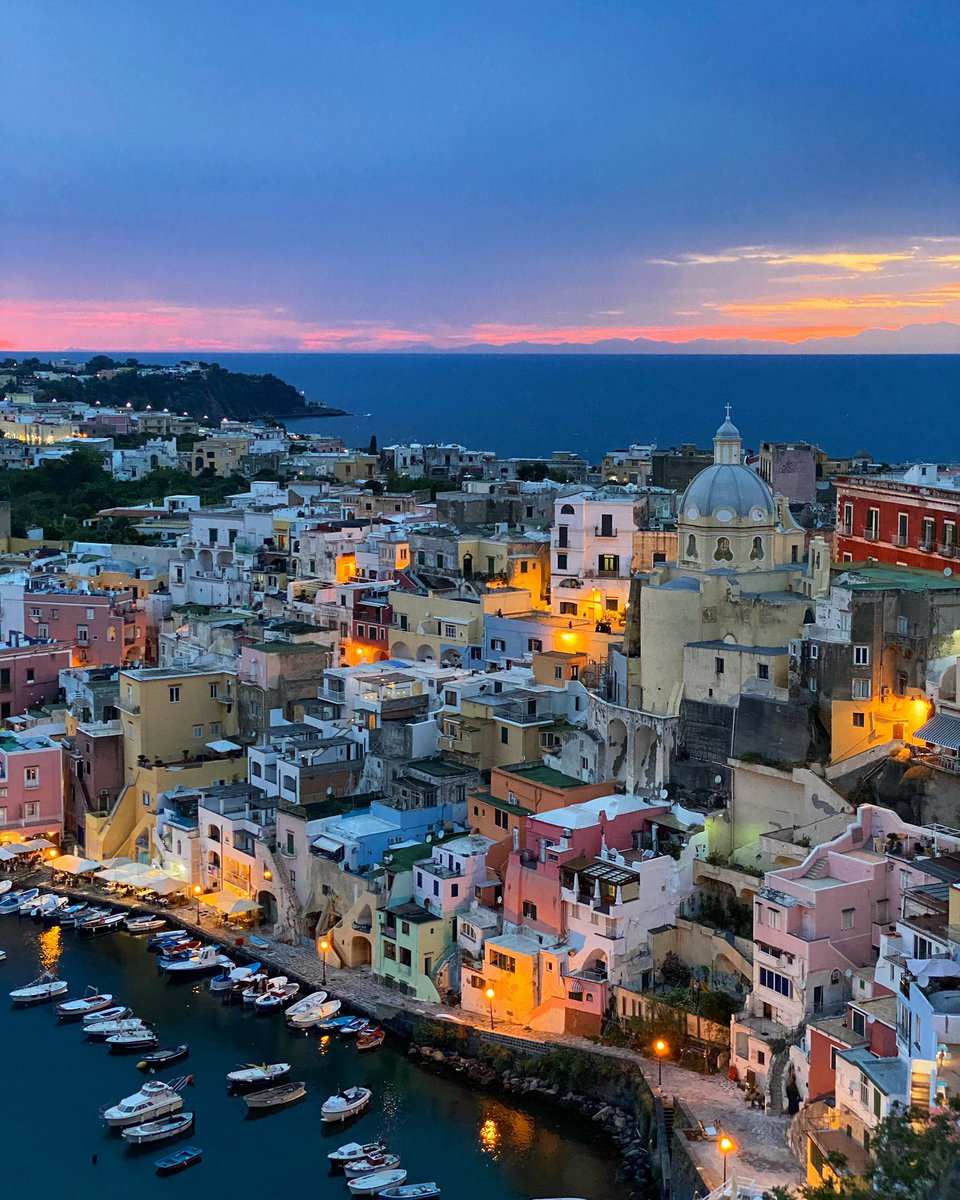 #Procida é la Capitale Italiana della Cultura 2022

Il video celebrativo: fb.watch/35dVcQG38K/

#campaniadavivere #procida2022