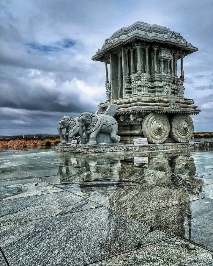 desi_thug1's tweet photo. Nothing can be more incredible then our divine temples https://t.co/fE2Ot5MwAI