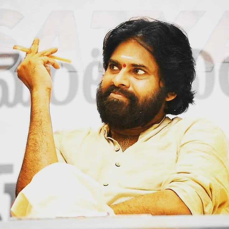 Compilation of janasenani pics **Thread** ------>>>>> (Offline pics) @PawanKalyan 