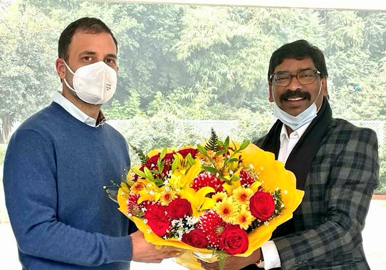 आज दिल्ली में वरिष्ठ कांग्रेस नेता श्री <a href="/RahulGandhi/">Rahul Gandhi</a> जी एवं अन्य नेताओं के साथ शिष्टाचार मुलाकात हुई।