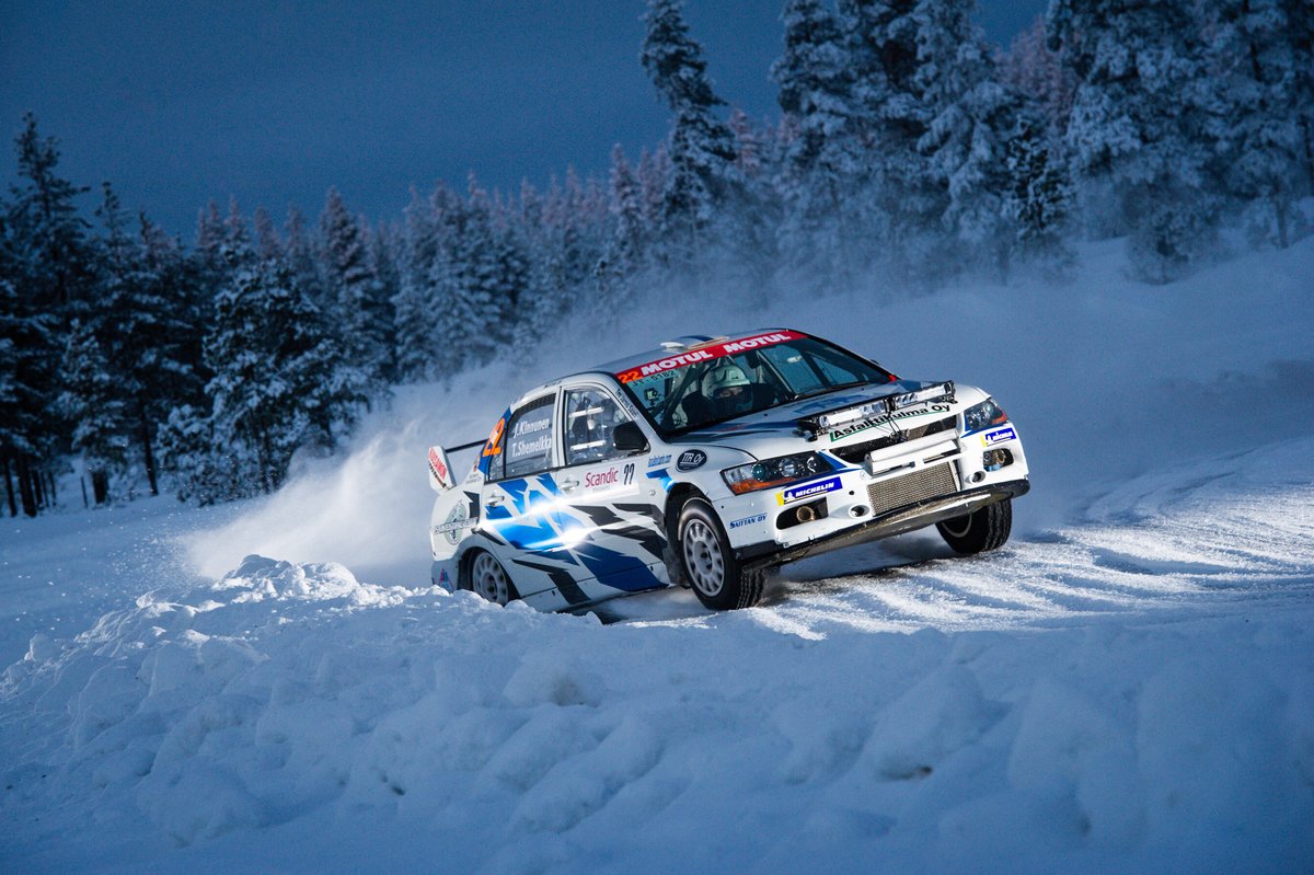 Jaro Kinnunen hallitsi SM2-luokan tilannetta alusta loppuun Lapin lumilla 👍 

- Kausi alkoi täydellä pistepotilla. Tunnelmat ovat aika lailla erilaiset 12 kuukauden takaiseen tilanteeseen

Lue lisää: bit.ly/3oQgdYO 

<a href="/JaroKinnunen/">Jaro Kinnunen</a> #RalliSM @Tunturirally