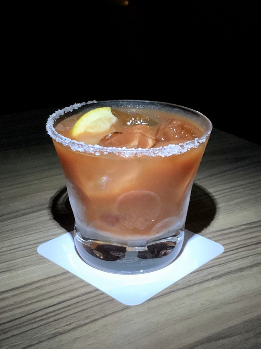 Bar Luciano ブラッディメアリー ウォッカ トマトジュース レモンのロックスタイルカクテル お好みで塩 胡椒 タバスコe T C をお入れします トマトの リコピン でお身体をお大事にしてください このカクテルと共に 皆様と一日でも早くお会い Bar Luciano ブラッディメアリー ウォッカ トマトジュース レモンのロックスタイルカクテル お好みで塩 胡椒 タバスコe T C をお入れします トマトの リコピン でお身体をお大事にしてください このカクテルと共に 皆様と一日でも早くお会い