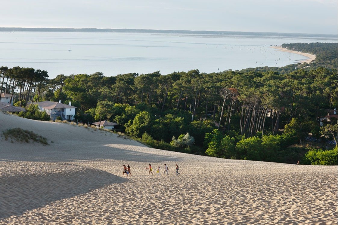 fortezaacf's tweet photo. A Arcachon aujourd'hui conférence de presse de signature du contrat d'assainissement collectif entre le SIBA  et @Veolia_Fr. L'occasion de présenter aux médias les objectifs forts de cette mission essentielle à la qualité de ce milieu naturel remarquable @EspritBassin https://t.co/rhZojUOC4L