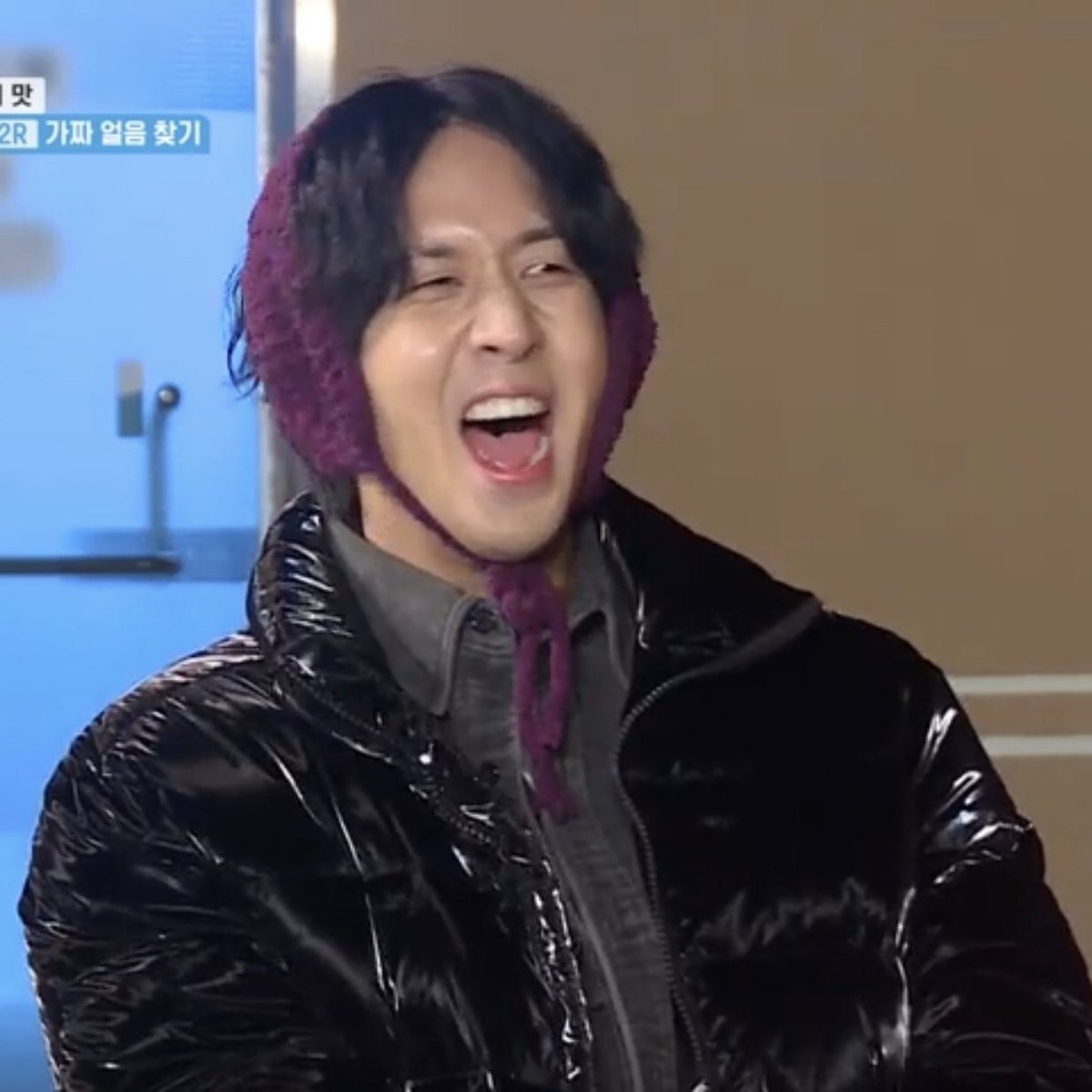  RAVI’S NOSE SCRUNCHES : a thread 