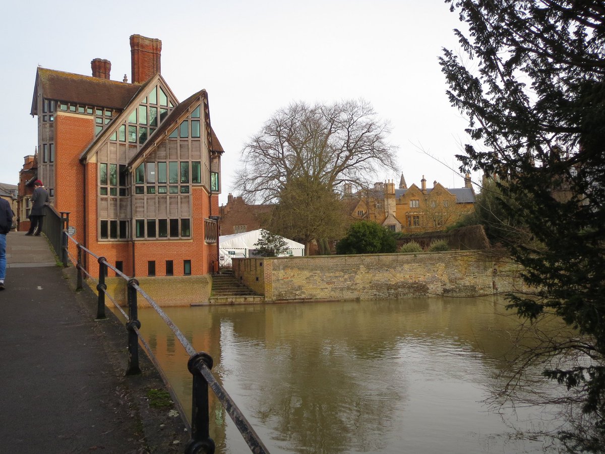 A wet weekend meant the river was high, climbing the hard outside the boathouse and inching up the Riverside wall. It’s as if the river is missing our company during lockdown. #cambridge #river #flood #RiverCam #TrinityHall #trinityhallcambridge