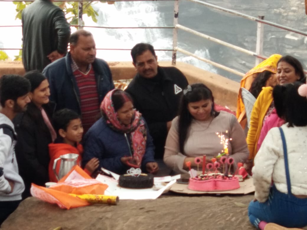 NamitaS98413137's tweet photo. #uptourism Birthday celebration #devdari #rajderi #chandraprabha @uptourismgov https://t.co/yayIzRC4tL