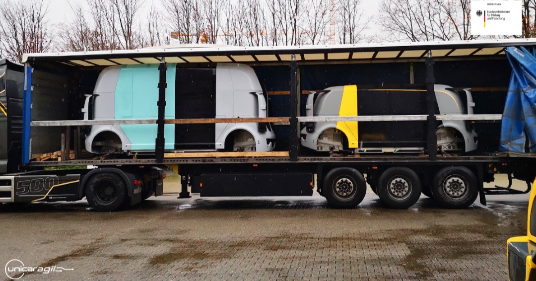 UNICARagil's tweet photo. #VehicleBuildUp
 
Meanwhile, #autoCARGO and #autoTAXI have also arrived at the @ika_RWTH  in Aachen and are ready to get their #dynamics modules.
Both vehicles are based on the same #scalable #UNICARagil platform. https://t.co/wLWQb8KZ24