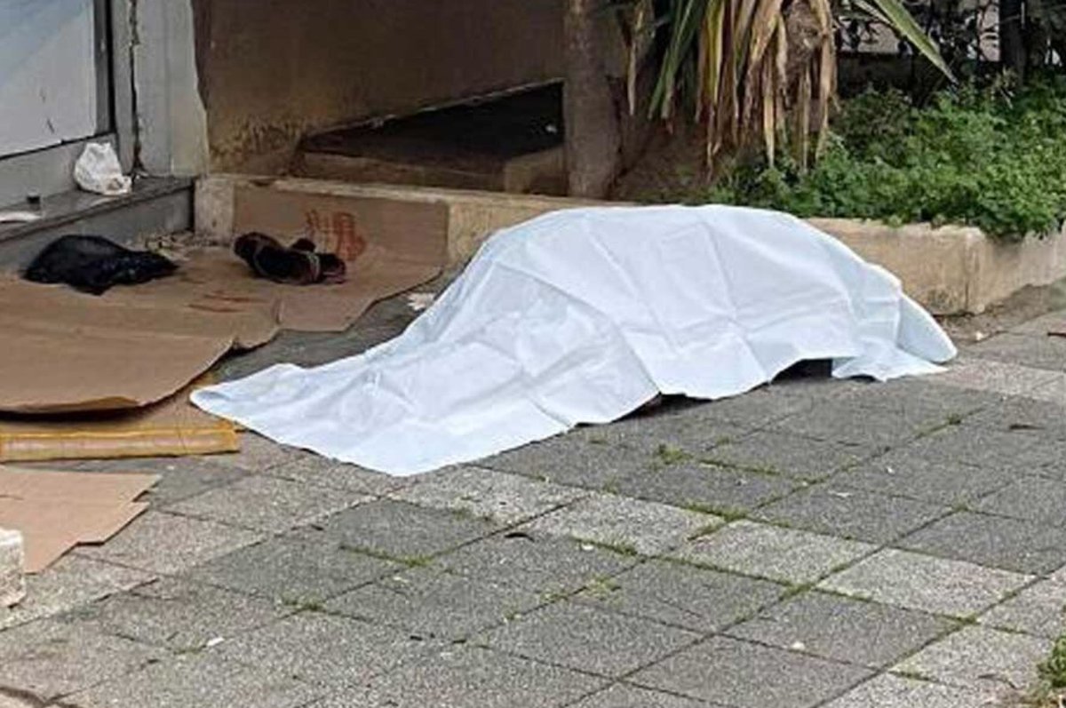 <a href="/kadikoybelediye/">Kadıköy Belediyesi</a> Sami Babacan Donarak öldü...