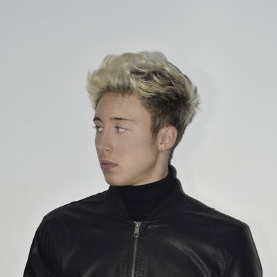 jbillofficial's tweet photo. #NovaFotoDePerfil https://t.co/2cORwfGYSc