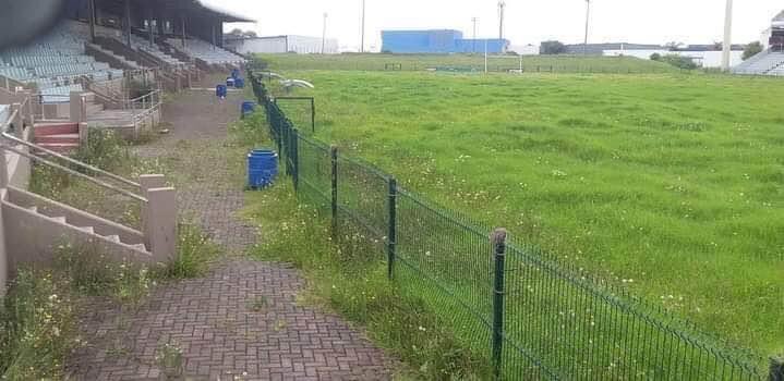 The state of Buffalo City Rugby Stadium in East London ~ home to the Border Bulldogs. 😭💔

📸: <a href="/Cornepret/">Corné Pretorius</a>