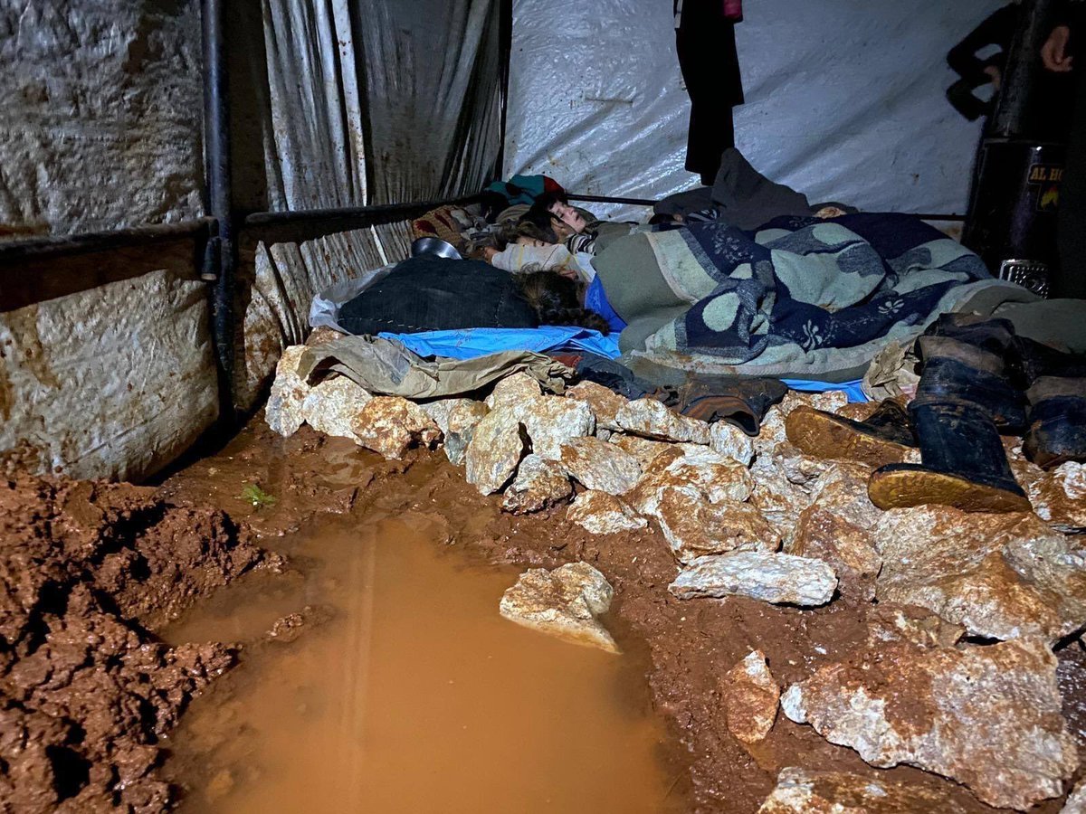 Burası İdlib’de Çadır Kampları, bunu görünce derdimden utandım..