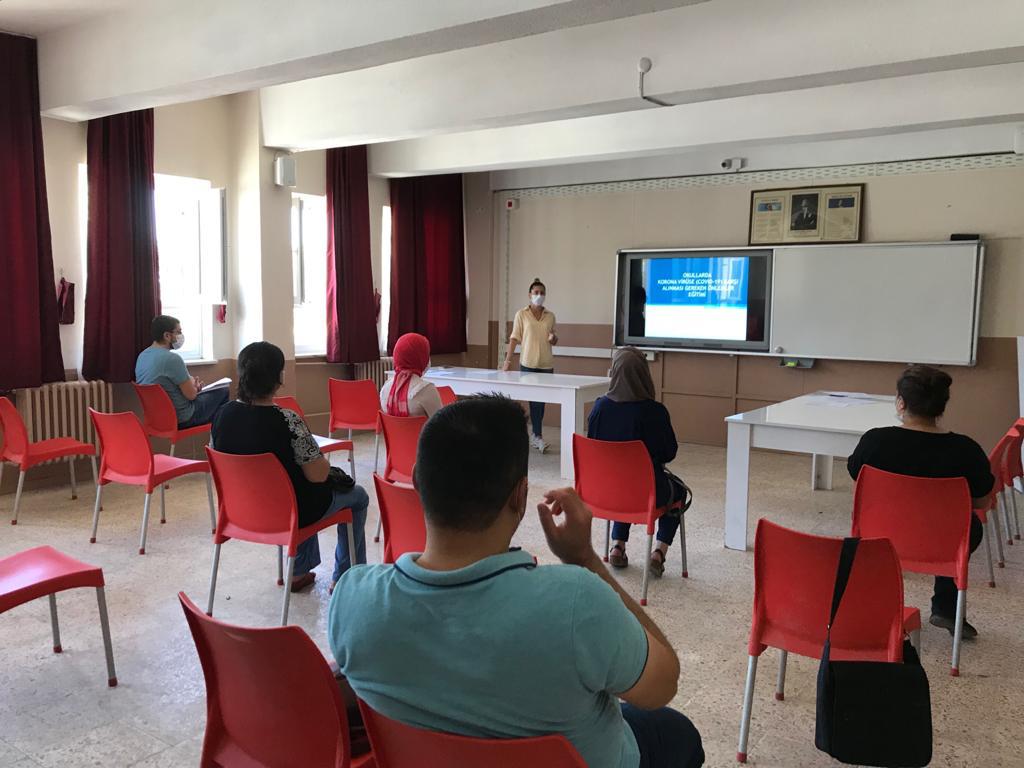SMecpal's tweet photo. Temiz Okulum Projesi kapsamında seminer çalışmalarımız.
@mdikici45
@SarigolMEM
@EbAveyn
@ziyaselcuk
@tcmeb
@il_mem_45 https://t.co/YO6CFgNACA
