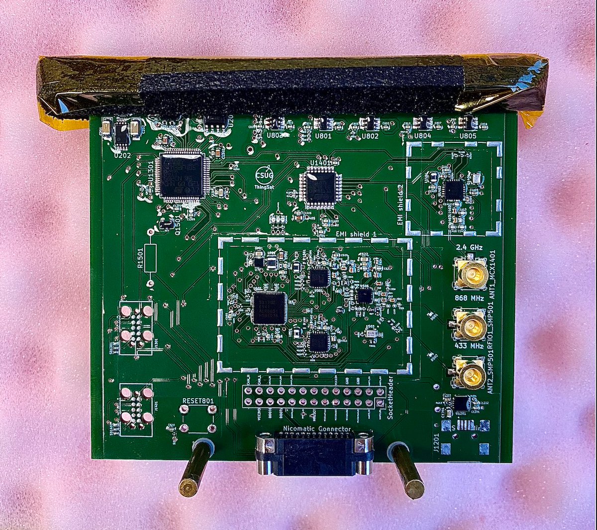 CSUG_Alpes's tweet photo. Nouvelle étape dans le projet #ThingSat avec la réception au @CSUG_Alpes la semaine dernière de la carte de vol qui va être intégrée dans la plateforme de #SatRevolution ! 🛰️
+ d'infos sur le projet ➡️ https://t.co/ZGUoo3FxXf https://t.co/bJ93GNnjkh