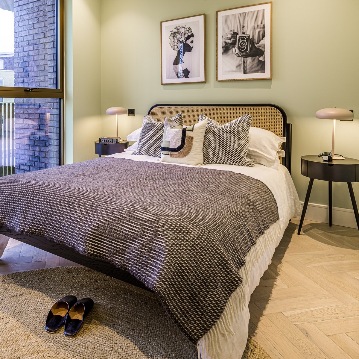 We have some new show apartments in our WM E8 development, both highlighting the exquisite architecture of the building and compliment the heritage and vibe of the area. 

Our agents @savills @StoneRealEst can book a viewing with you. 

#canalsideliving #wme8 #hackneynewhome