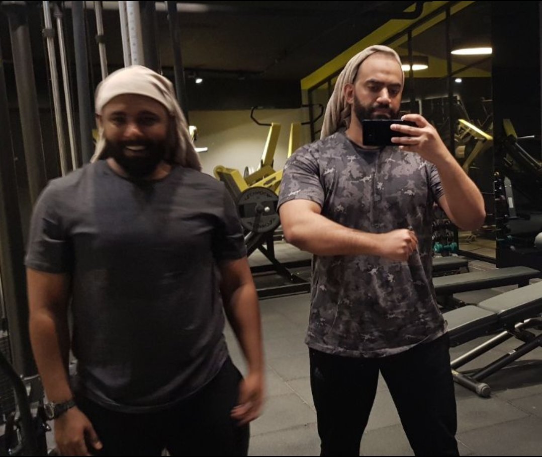 كنت دائما تقول أنني أصبر على البلاء منك.. فياليتك رأيتني بعد فقدك كيف أبليت!! 
<a href="/gabroon/">gabroon</a>
وكيف تعثر هذا الذي كنت تراه جبلا وصرحا شامخا..وكيف اهتزت أركانه حتى كاد يخر لاحقا بك!!

تبقى القليل من أنفاسي..أجعلها في سبيل الله حتى نلتقي هناك يا صاحبي

"ولدار الآخرة خير ولنعم دار المتقين"