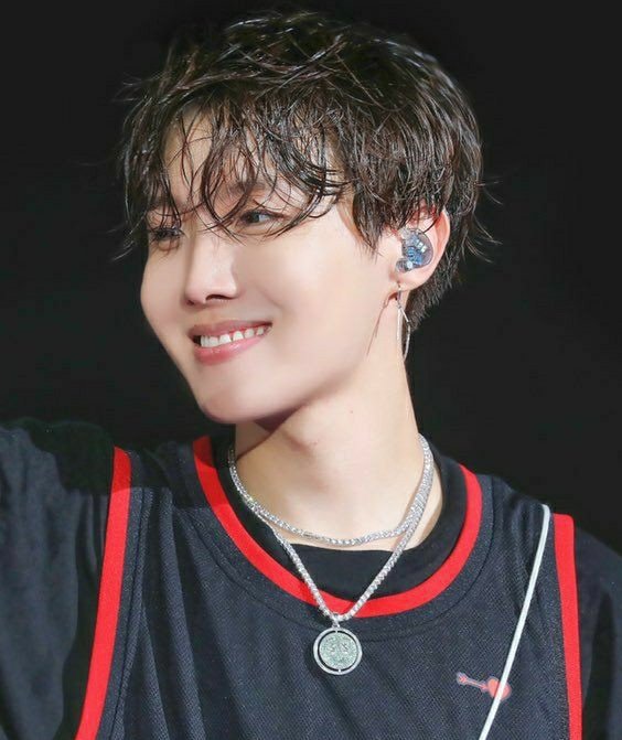 ~hobi dancing in tiny