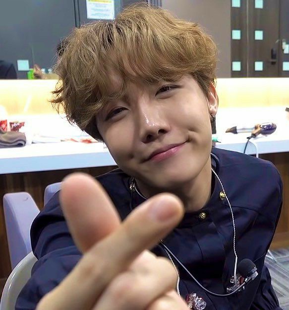 ~hobi makes sure there's enough love for everyone