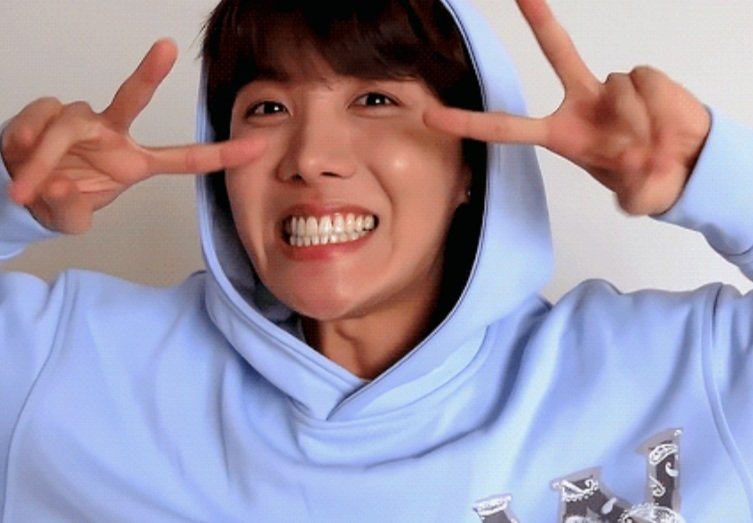 ~hobi makes sure there's enough love for everyone