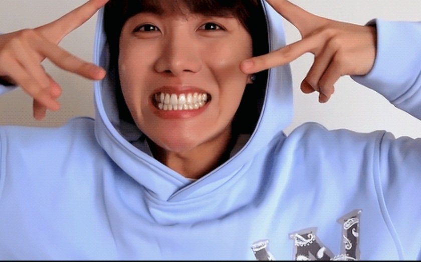 ~hobi makes sure there's enough love for everyone