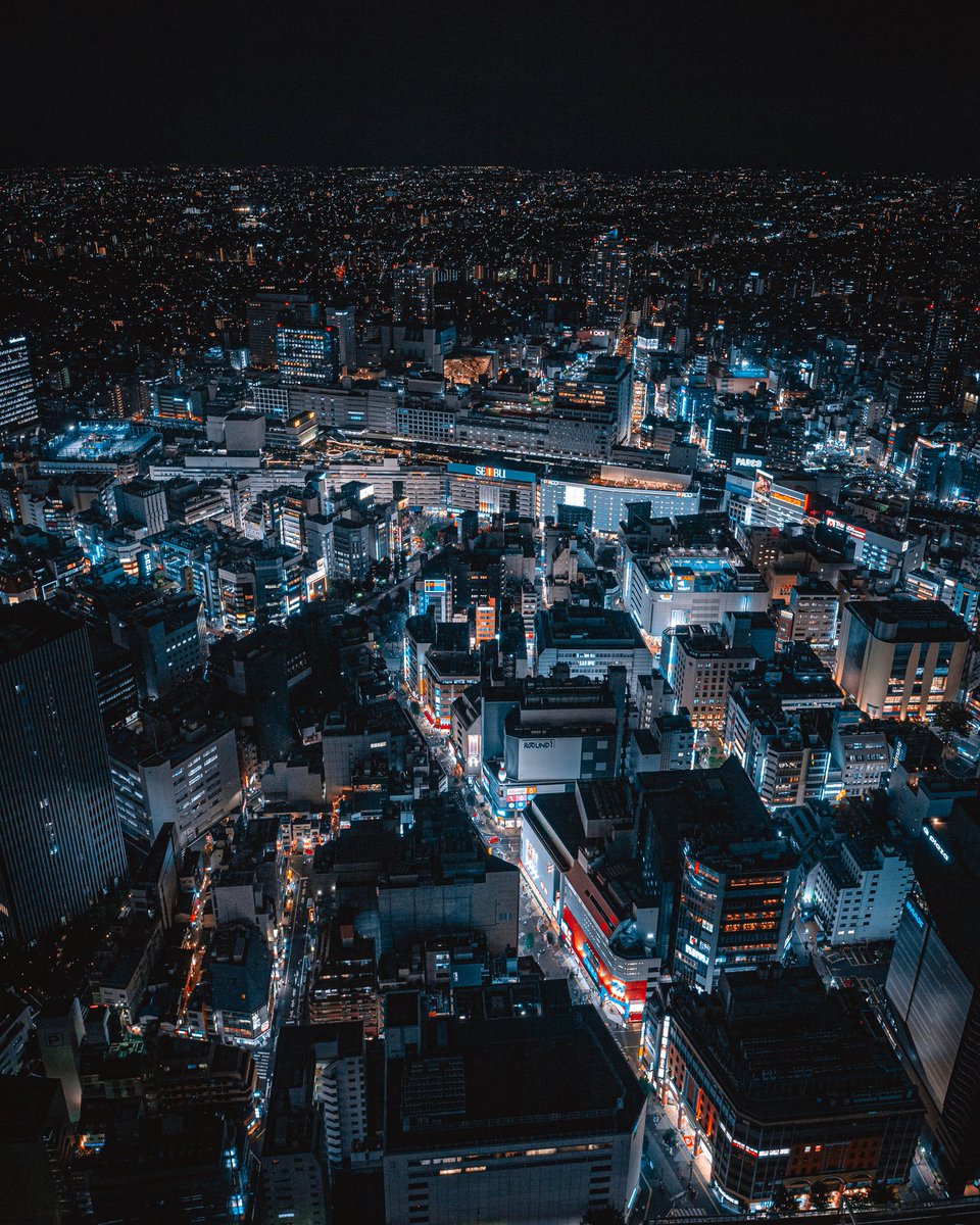 stylishgraphy__'s tweet photo. 東京ってギラついてた方がカッコよくない？ https://t.co/sCsGjb5889