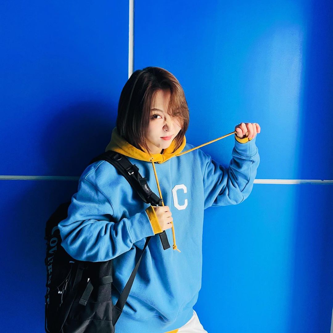 ARCHIVEMMMOO's tweet photo. 210118 - Instagram @RBW_MAMAMOO https://t.co/2EXYZlyjuf