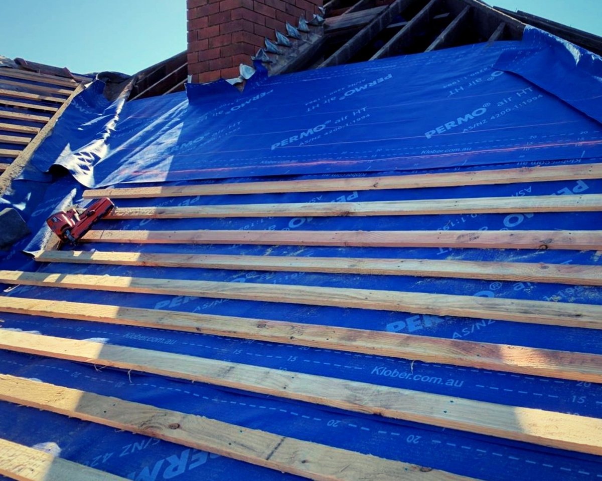 Crownslateroof1's tweet photo. At Crown Slate Roofing, we use the best high grade materials for roofs to protect you, your loved ones and your belongings.

https://t.co/KKm8NCm3s8    
#SlateRoofingCompany
#SlateRoof
#SlateRepairs
#roofing https://t.co/psvKXKN6ic
