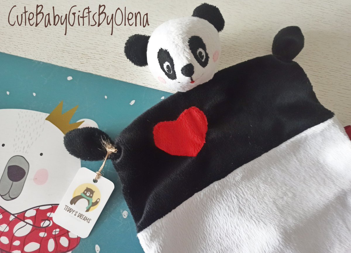 Plush panda) Cute baby comforter) welcome to my shop!
#cutebabygiftsbyolena #babycomforter #plushpanda #comfortertoy #securityblanket