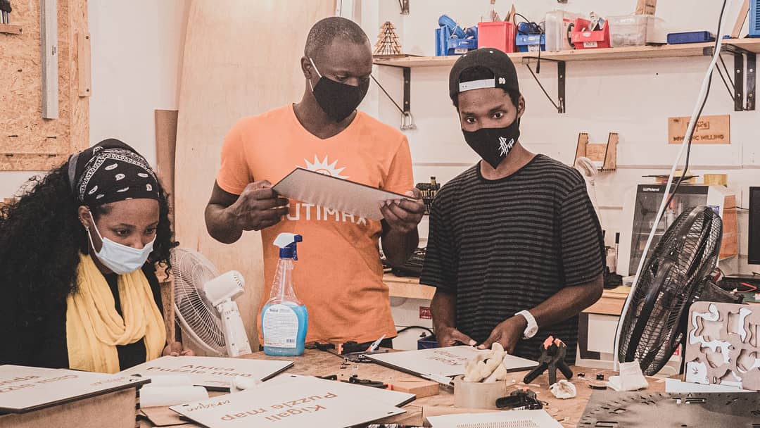 MakerspaceKGL's tweet photo. Focus is the order of the day here at the Makerspace Kigali!!

#RwoT how is your Monday going?

#makestuff #kigali https://t.co/IGdtAiMAM2