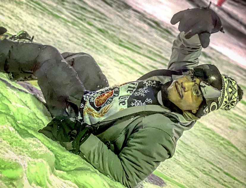 ashy_kneez's tweet photo. Shred Excellence 🏂
#BlackMenWin https://t.co/9x6xrnF43V