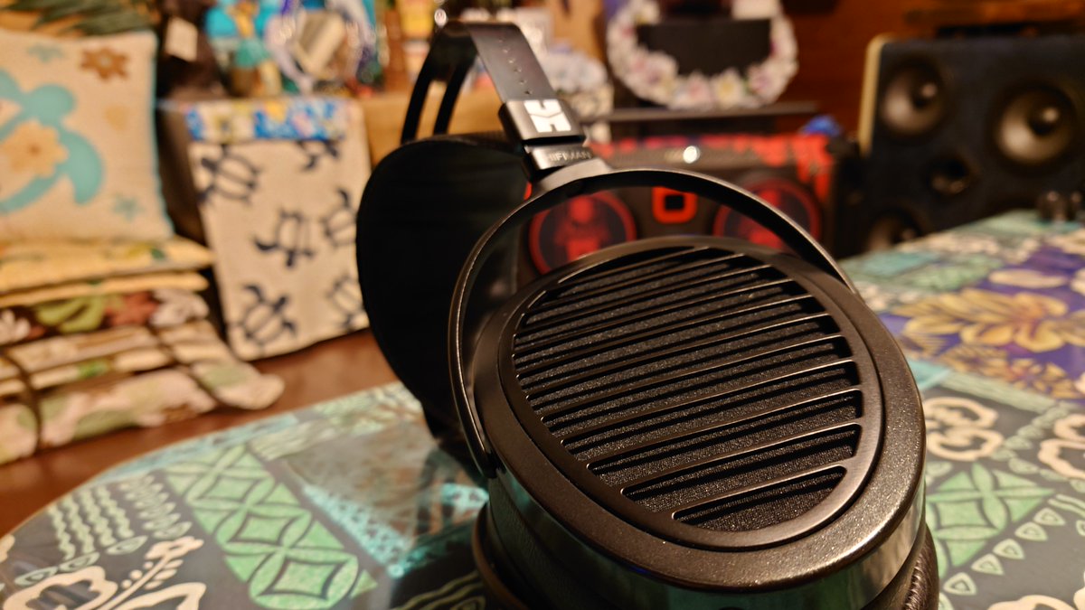 HawaiibadboyB's tweet photo. 1st prize for my #Youtube #Patreon This month. Love #Arya and will likely buy again later. Fantastic #Headphone🔥 https://t.co/ejBoLcfqwT