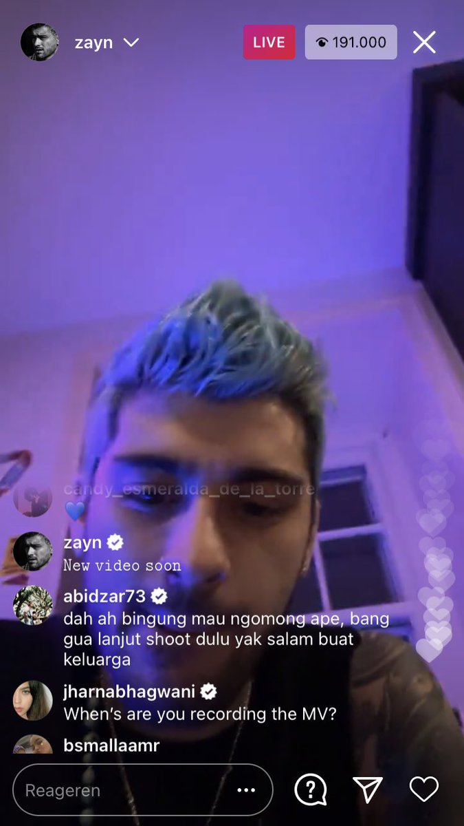 kim00278549's tweet photo. wait, new video soon???!!! #ZaynMalik #NobodyIsListening https://t.co/QB9kB2E4jy