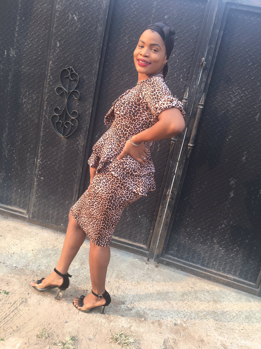 Adewealthlg's tweet photo. Auntyade herself https://t.co/Beq2Hh5Nx6