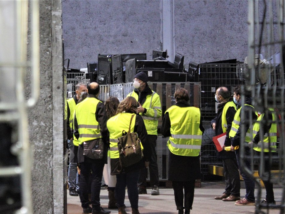 Merci à <a href="/brunobernard_fr/">Bruno Bernard</a> &amp; Métropole <a href="/grandlyon/">Métropole de Lyon</a> d’être venus rencontrer nos équipes pour découvrir notre processus d’accompagnement à l’insertion (143 ETP en 2020) et notre ambition de contribuer au changmt d’échelle de l’économie circulaire pour créer +de 300 emplois d’ici 2025